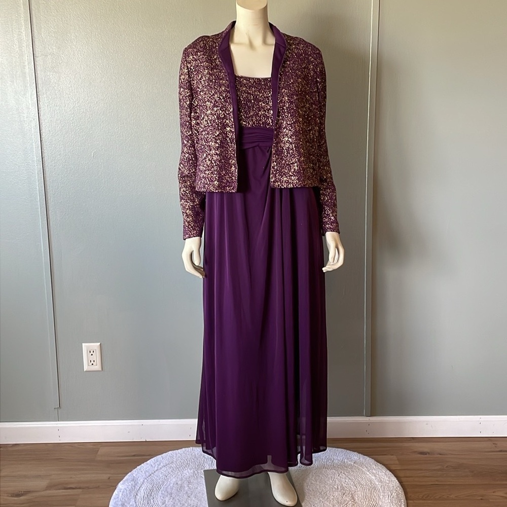 Alex Evening, maxi, party dress. Size 14, vest size is 12